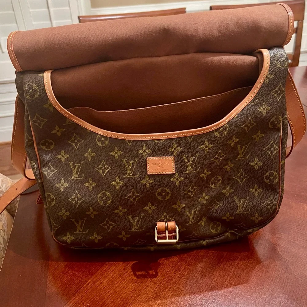 Louis Vuitton Monogram Canvas Crossbody Bag in Brown and Tan - Picture 5 of 16